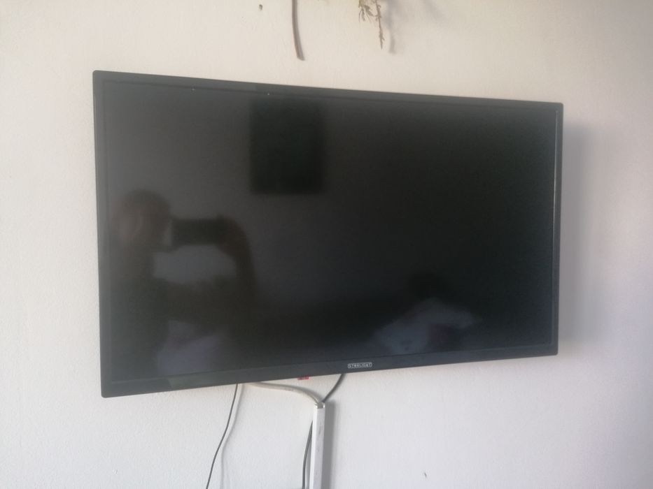 Vând TV HD LED diagonala 32