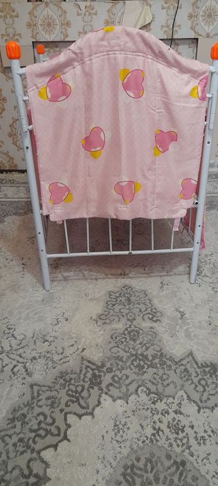 Кроват для  девчонок