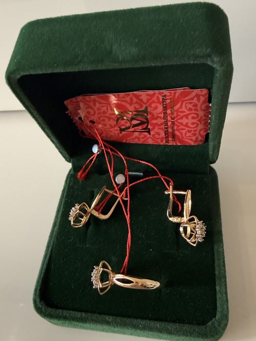 Золотой комплект 585 пробы, серьги + кольцо