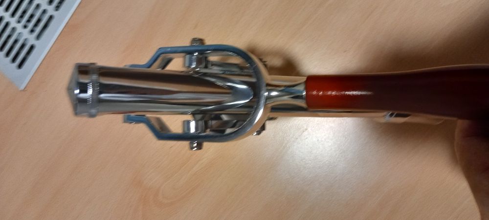 Стационарен професионален тирбушон