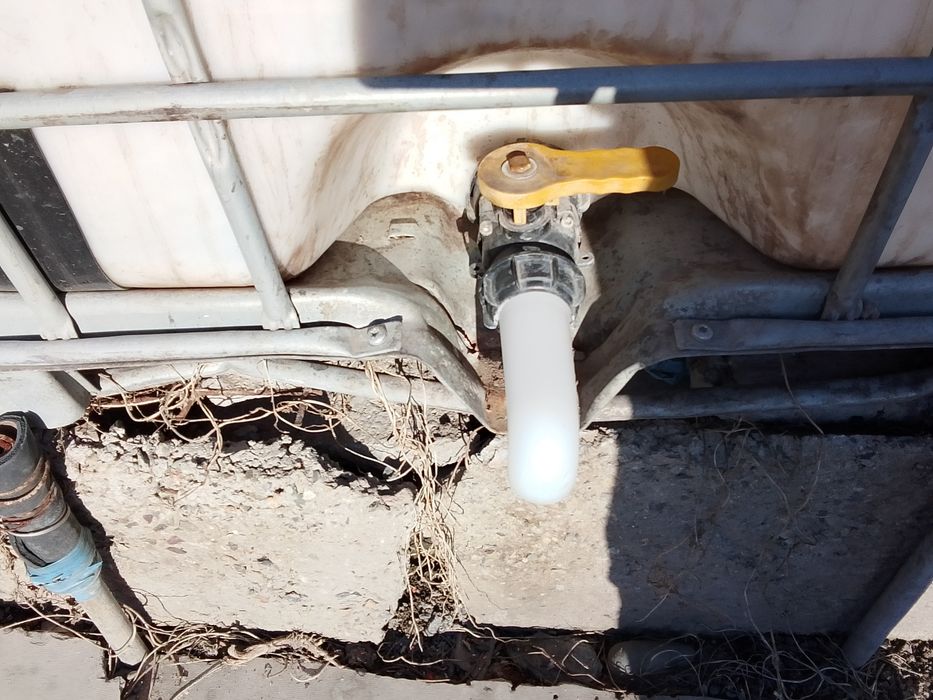 Бочка для воды 1000литров