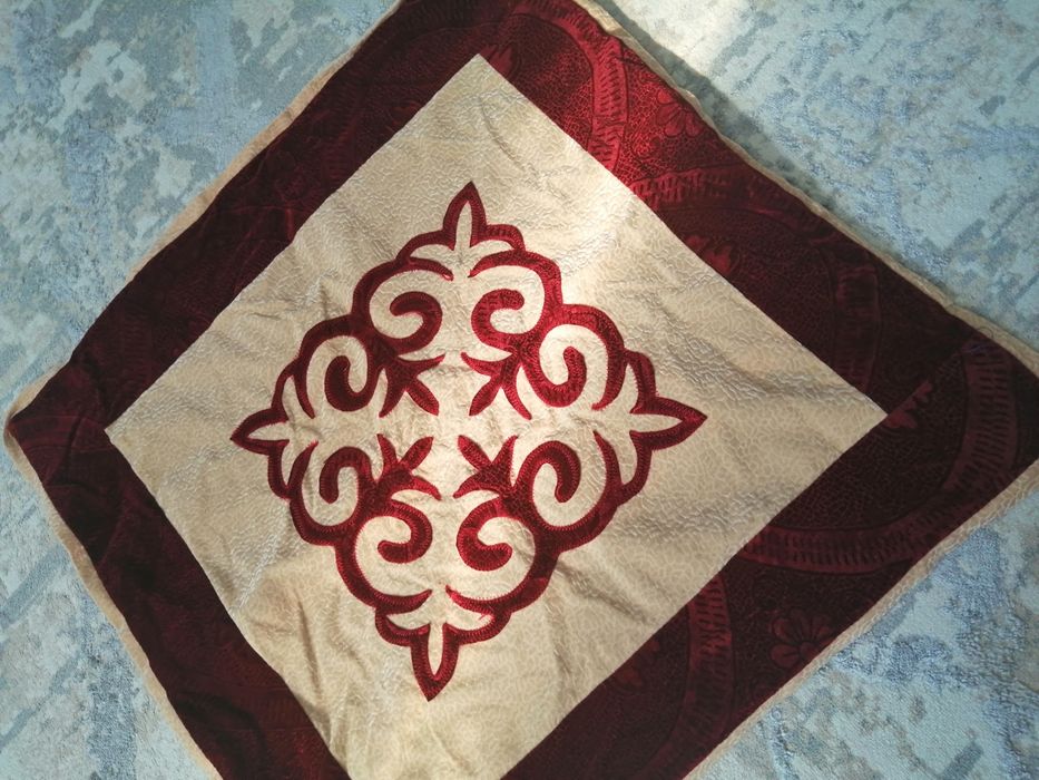 Курак корпе, корпе тыс