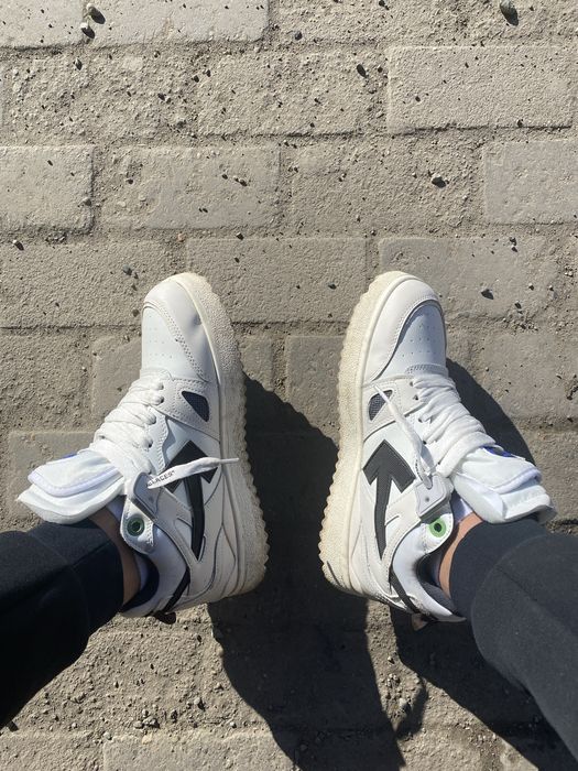 Off white new mid sponge