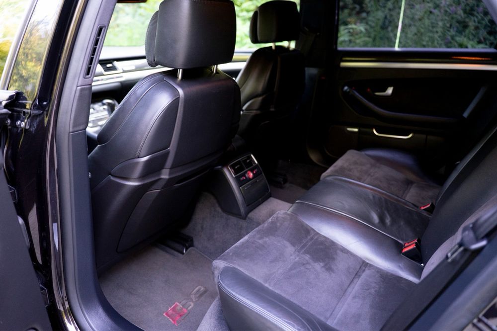Audi S8.   An 2009