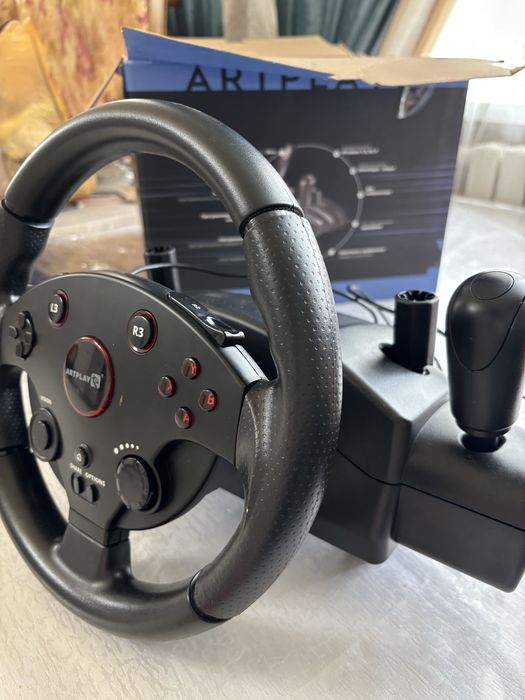 Игровой руль педалымен сатылады!