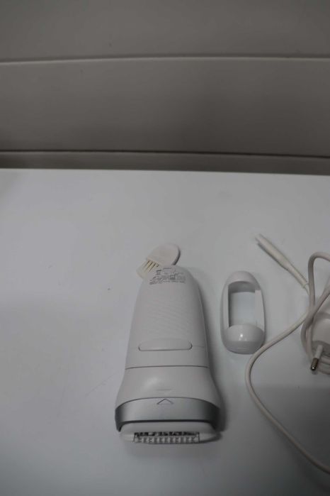 Braun Silk·épil 7 Епилатор за жени, Дамска самобръсначка, 7-011, Сребрист