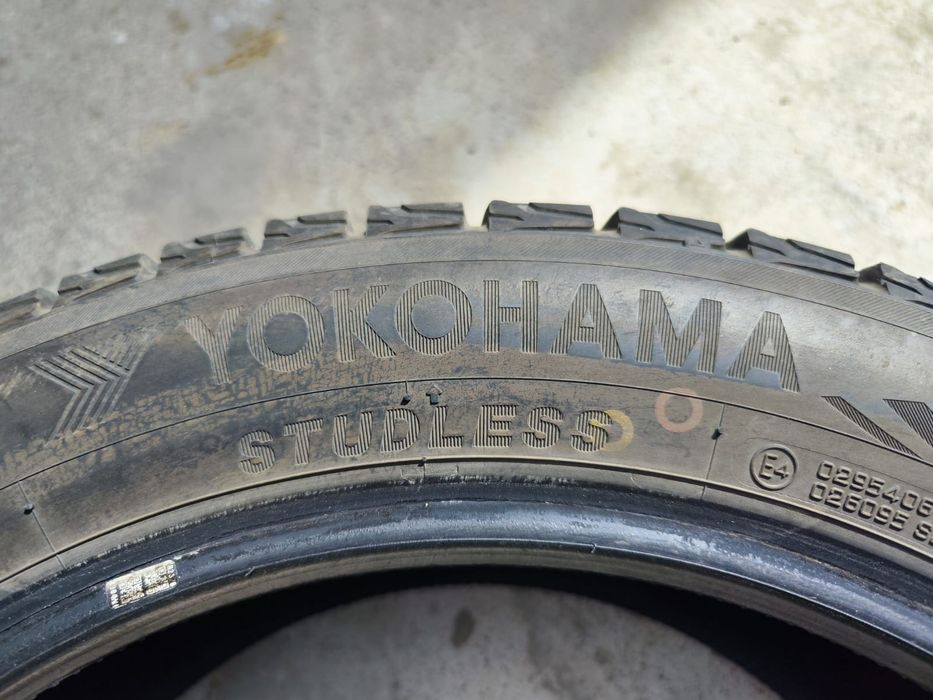 Комплект зимних шин Yokohama
