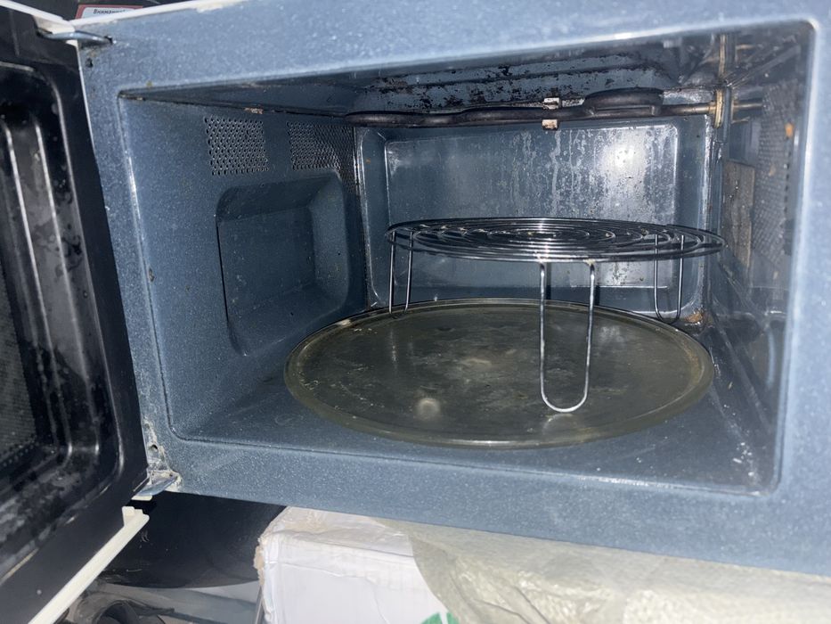 Микроволновая печь SAMSUNG б/у