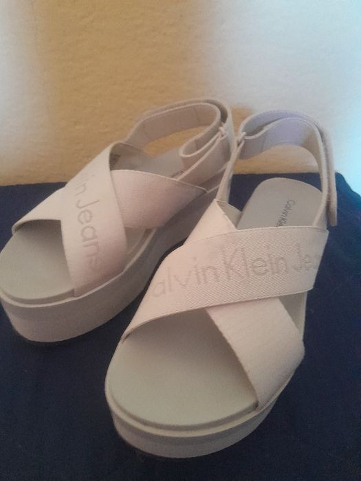 Дамски  сандали Calvin Klein и чехли DeeZee