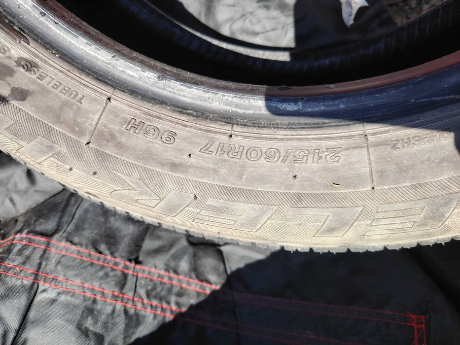 4бр.летни гуми 215 60 17