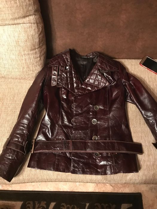 Продам кожаную куртку