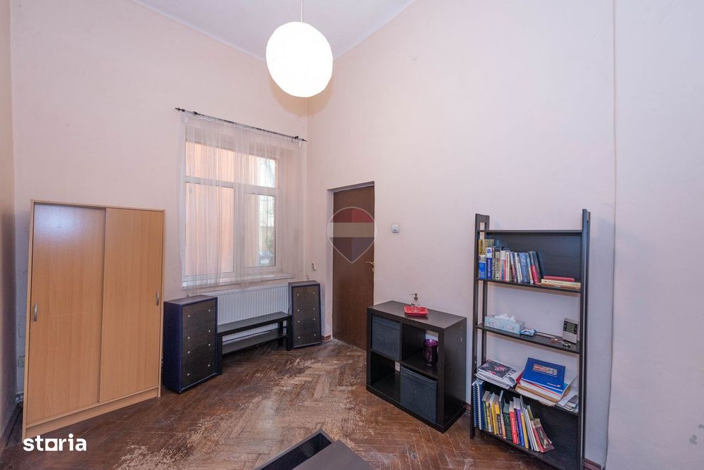 Apartament 3 camere de vanzare, in vila, 83 mp