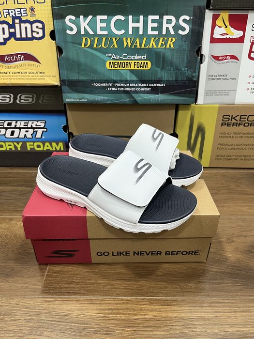Оригинальные тапочки от Skechers