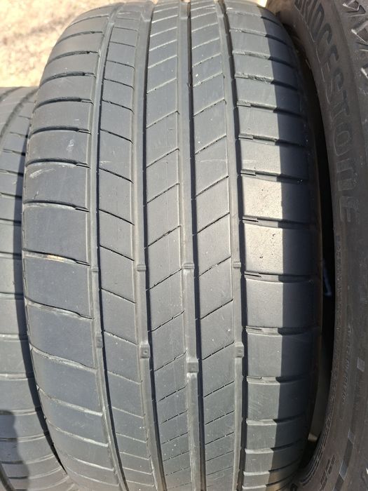 Продам шины 235/45/18 бриджистон