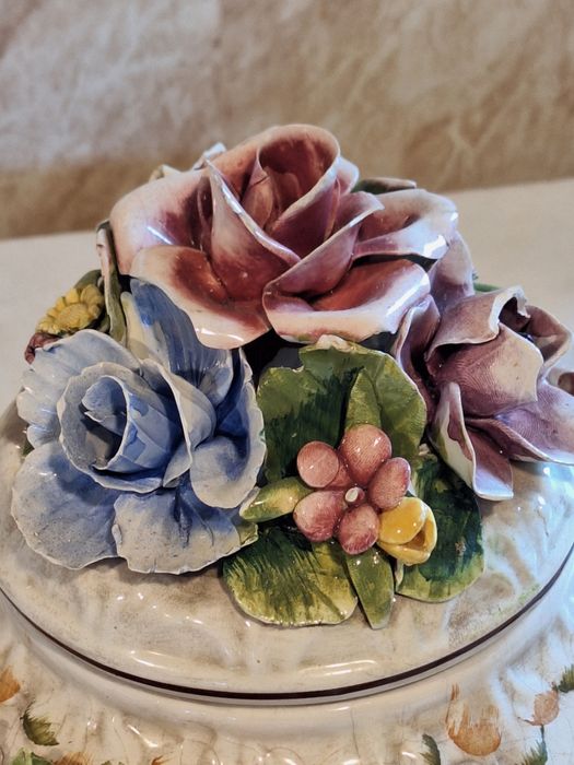 Италианска бонбонера Bassano