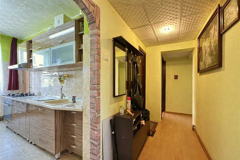 De vanzare – apartament spatios si luminos in Micalaca, Arad