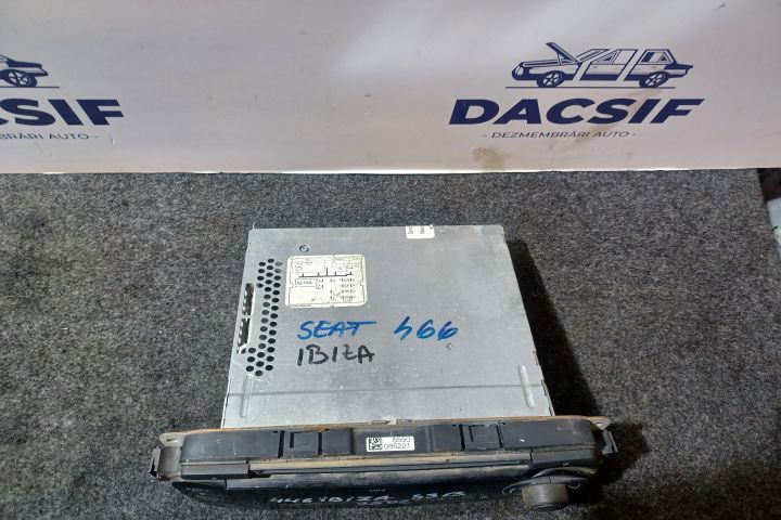 Radio cd 6J1035153G Seat Ibiza a 4-a generatie 6J