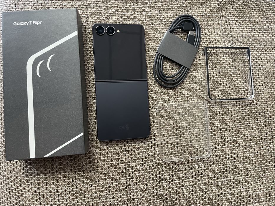 Samsung Galaxy Z Flip 7 256Gb