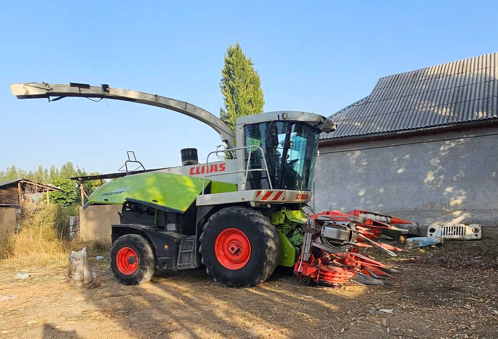 Ягуар комбайн сотилади