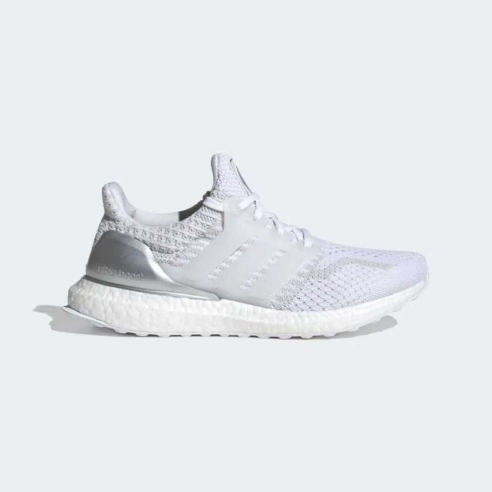 Оригинални маратонки * ADIDAS ULTRABOOST DNA 5.0 NASA * EU40