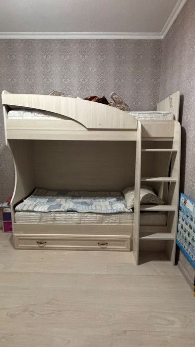 Кровать двухярусный