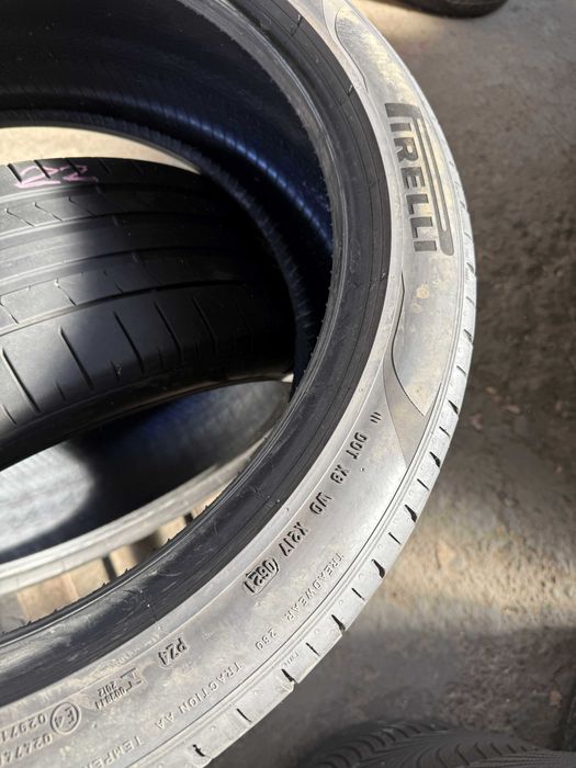 2x Anvelope Vara 265/40 R22 - Pirelli P Zero JLR