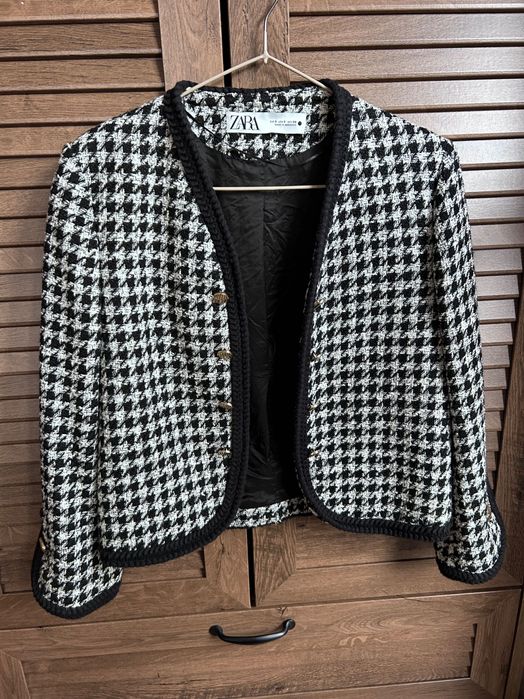 Сет Zara пола и късо сако