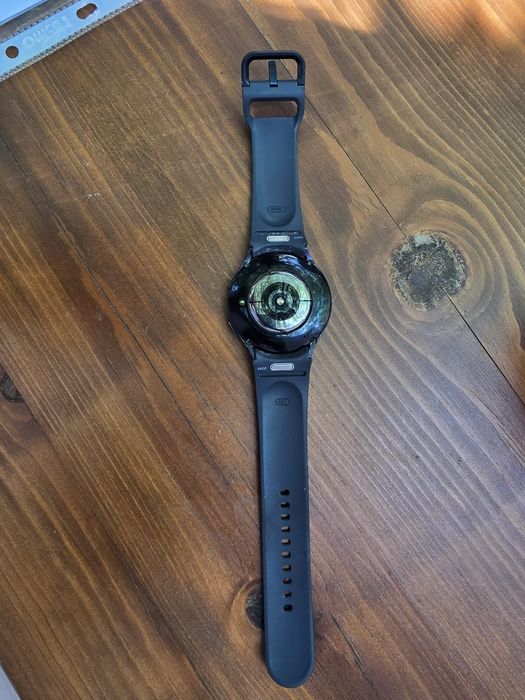 Продавам Samsung watch 6