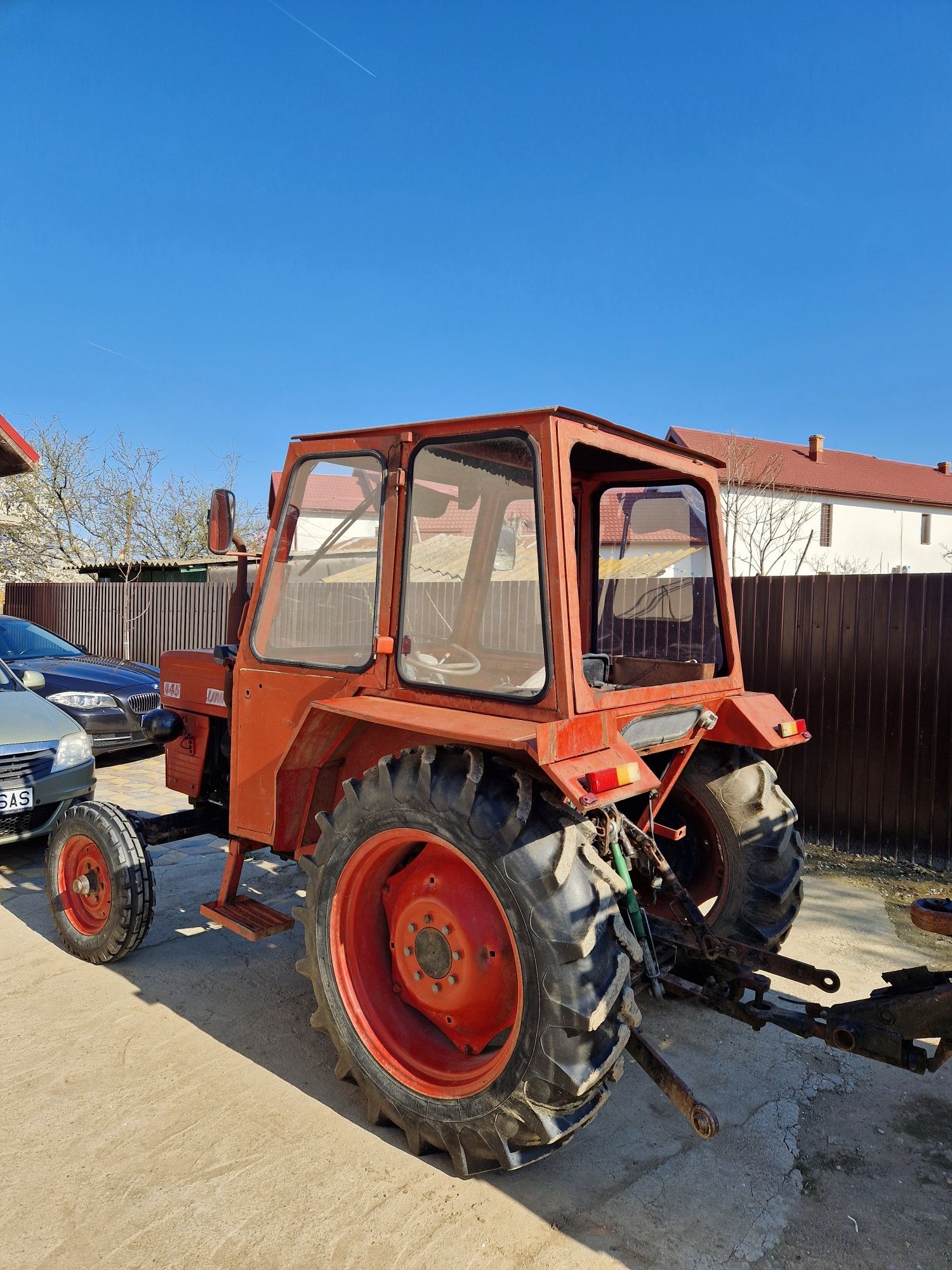 Tractor UTB 445 Lunguletu • OLX.ro