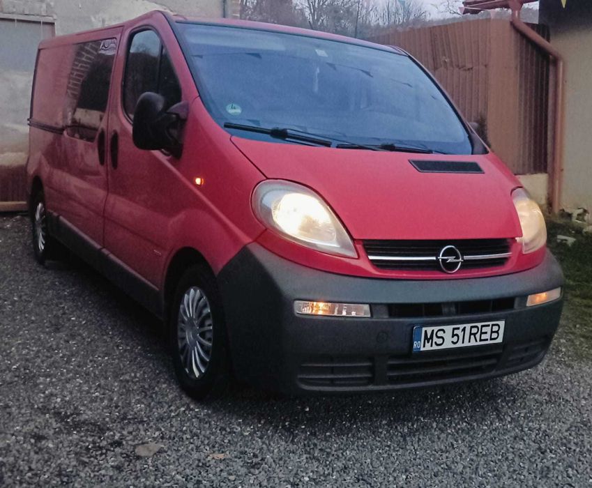 Opel Vivaro 2004 – 1.9 CDTI – 101 CP – Varianta lungă marfă – 3 locuri