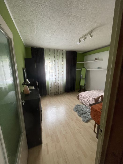 Inchiriez apartament 4 camere