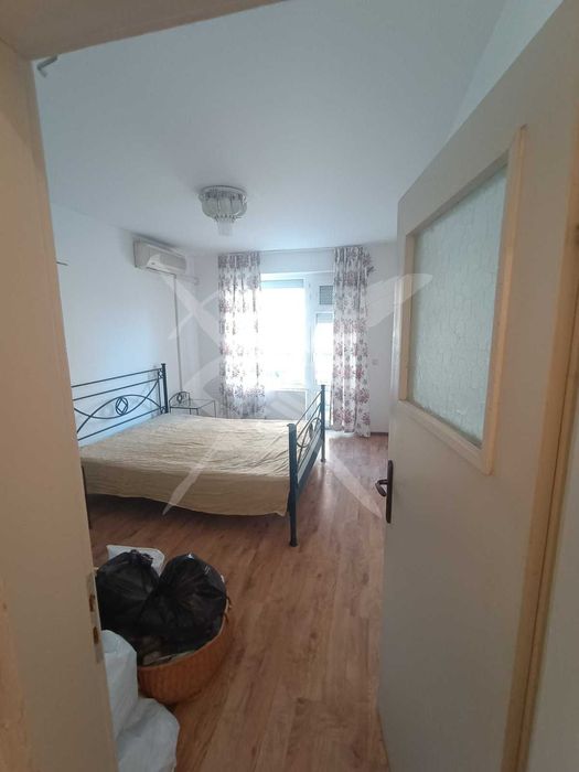 Продава се Тристаен апартамент в Бургас, Сарафово - 100 кв.м за 1350 €/кв.м - Снимка #1