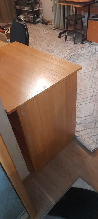 Продаётся стол (срочно!)