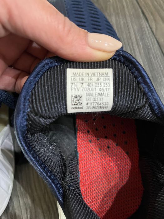 Маратонки adidas
