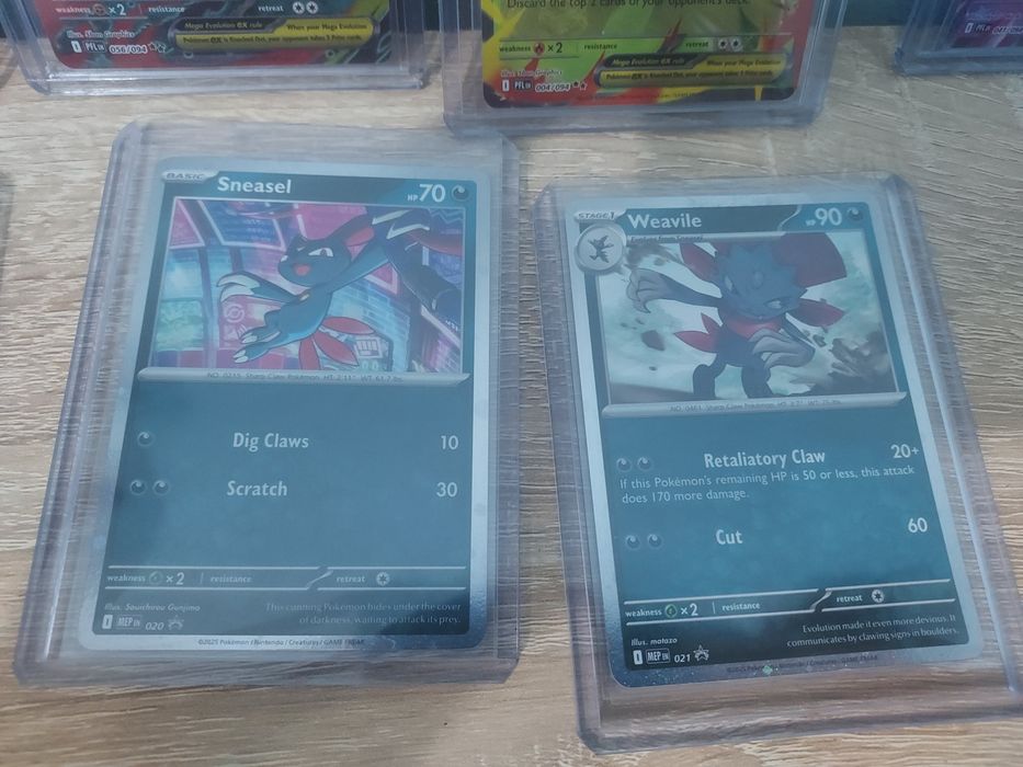 Carduri pokemon near mint