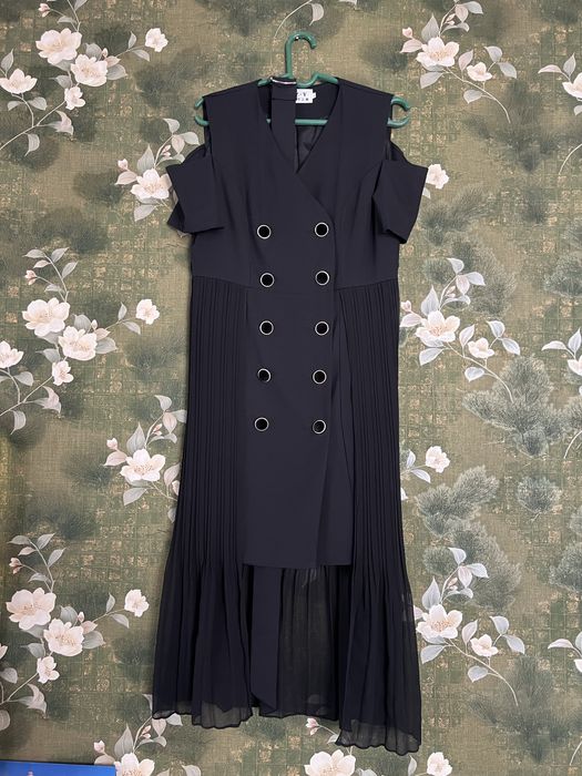 Продам женское платье