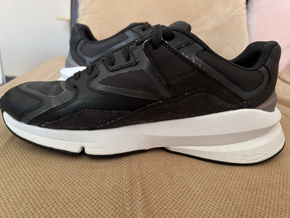 Under armour  маратонки