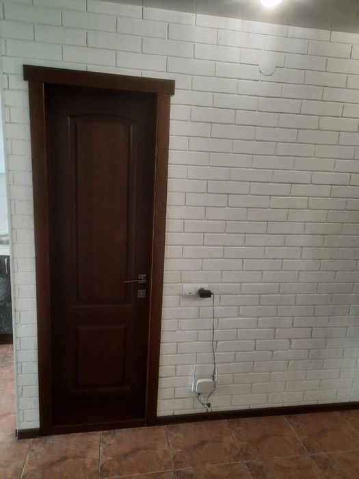 Продам двери деревянные