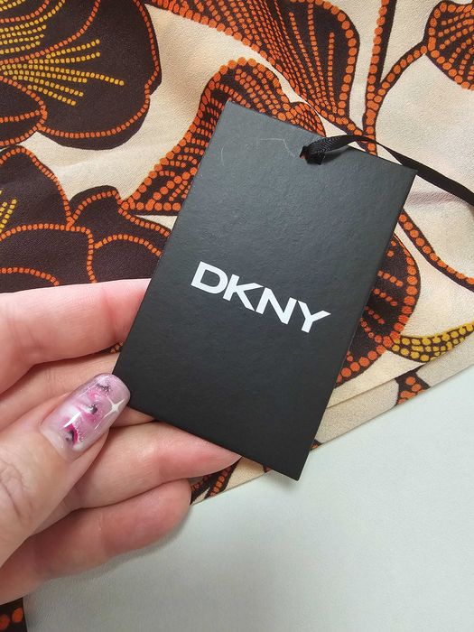 Летни панталони DKNY