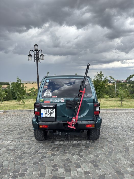 Mitsubishi pajero 2.5 - Turbo Bmw -