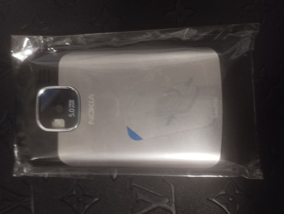 Assalom alekum Telefon Sotiladi Nokia Original E Series E5 Nokia