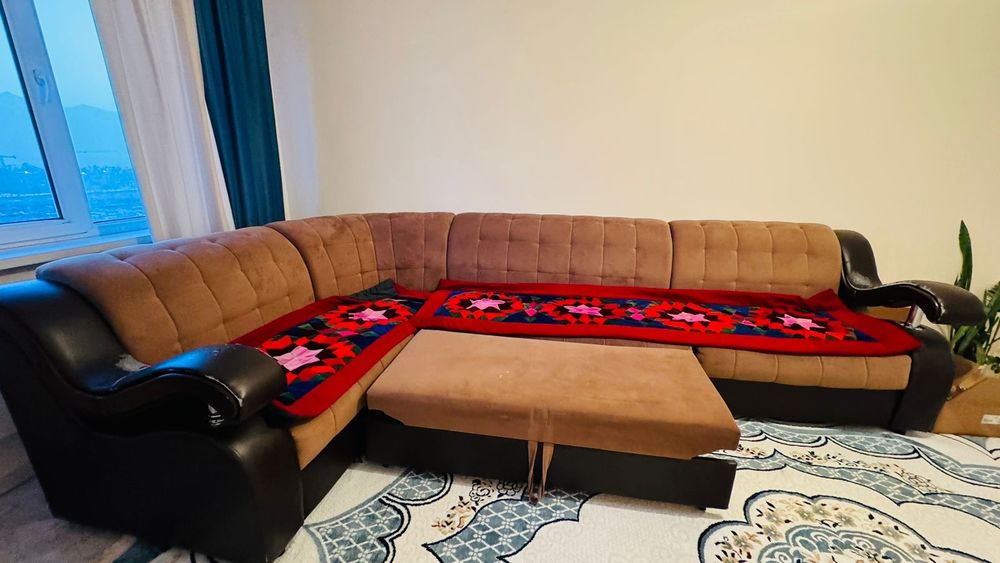 Продам диван уголок