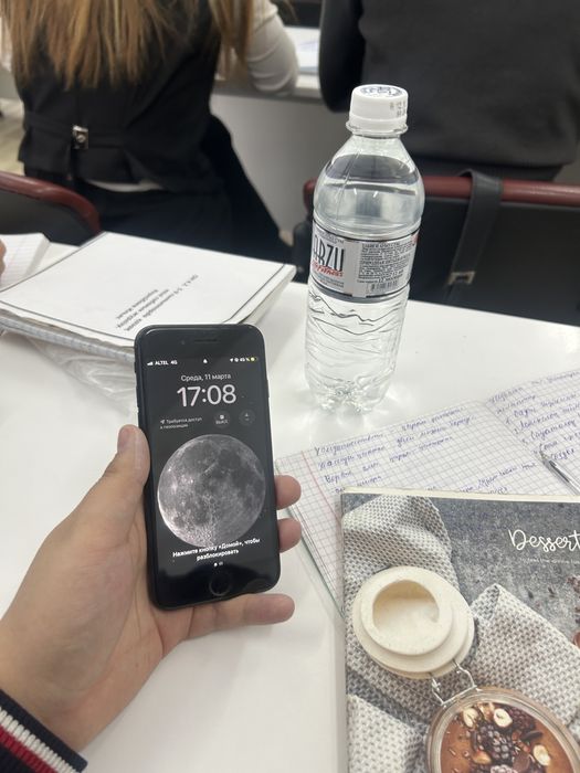 iphone SE продам 2020