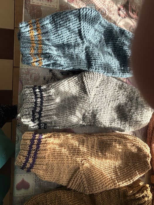 Vând șosete croșetate