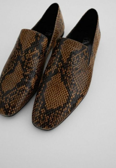 Кожаные лоферы на лето весну от фирмы Zara 38 размер