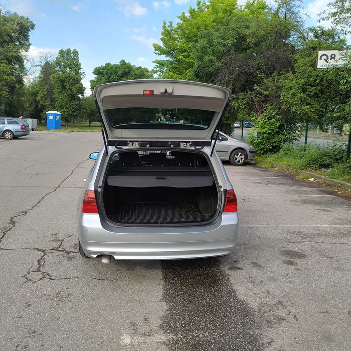 BMW 318 E91 / M47 / 1 Собственик / ГАРАЖНА / 3 КЛЮЧА
