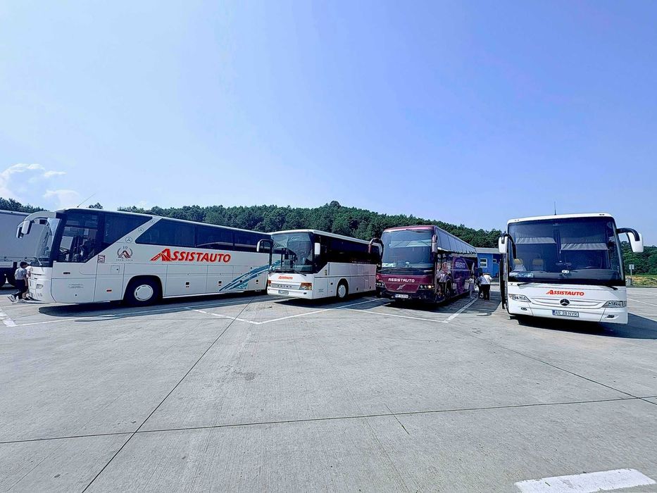 Autocare Si Microbuze De Inchiriat  ARAD - TIMISOARA - ORADEA - DEVA