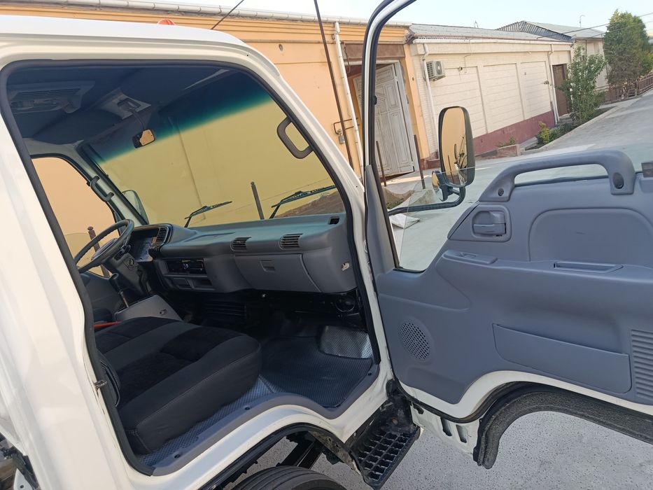 Isuzu Gavnavoz  2011 yil
