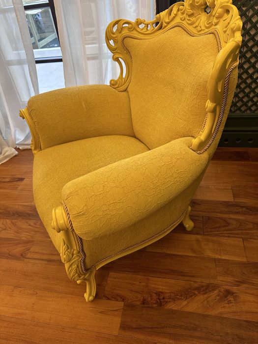 Жълто кресло Picasso Sun от серия Colorium на DIVANI