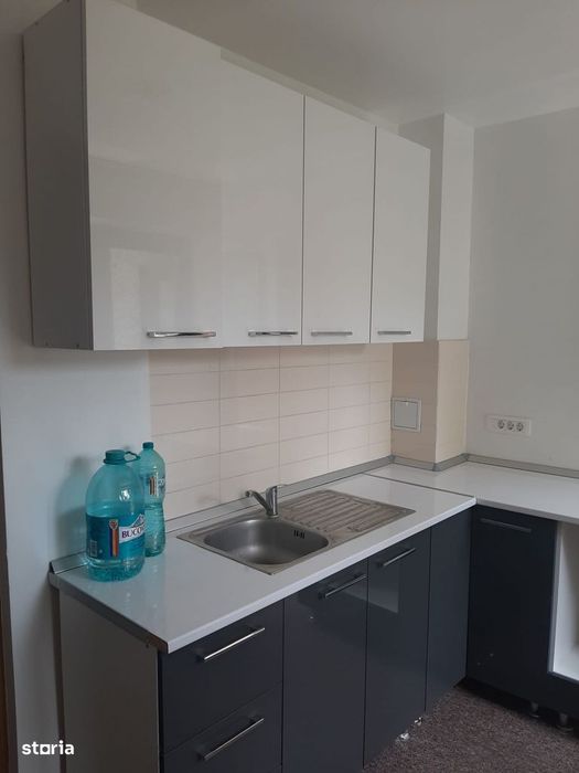 Apartament 5 camere/ Romana/ Lahovari/ Ideal business/ nemobilat